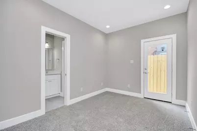 2903 Sherwood Green Lane, Houston, TX 77092 - Photo 15