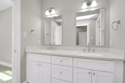 2903 Sherwood Green Lane, Houston, TX 77092 - Photo 17