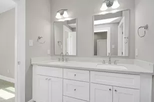 2903 Sherwood Grn Ln, Houston, TX 77092 - Photo 17