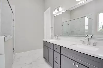 2903 Sherwood Green Lane, Houston, TX 77092 - Photo 29