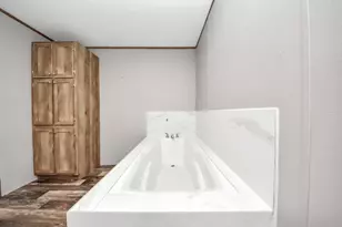 529 Draylon Dr, Conroe, TX 77303 - Photo 43