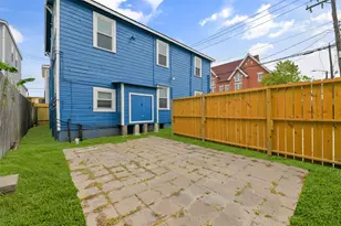 909 28th St, Galveston, TX 77550 - Photo 23