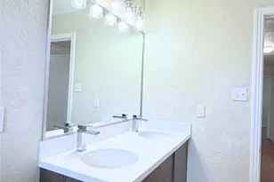 5235 Mimosa Dr, Bellaire, TX 77401 - Photo 15