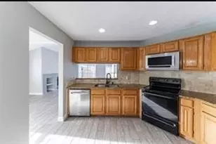 2135 Collingsfield Dr, Sugar Land, TX 77478 - Photo 3