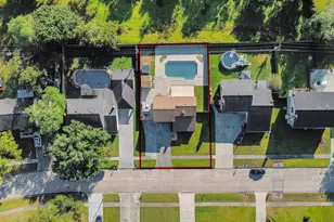 601 E Castle Harbour Dr, Friendswood, TX 77546 - Photo 45