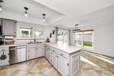 601 E Castle Harbour Drive, Friendswood, TX 77546 - Photo 21