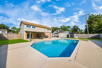 601 E Castle Harbour Drive, Friendswood, TX 77546 - Photo 5