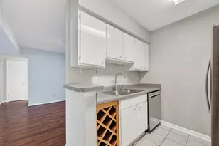 3700 W Clay St, Houston, TX 77019 - Photo 11
