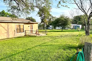 307 5th St St, Sutherland Springs, TX 78161 - Photo 3