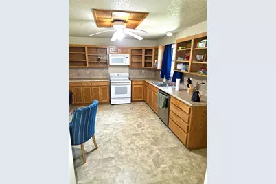 307 5th St Street, Sutherland Springs, TX 78161 - Photo 17