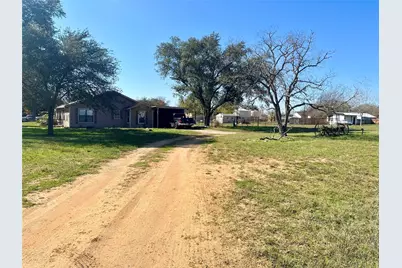 307 5th St Street, Sutherland Springs, TX 78161 - Photo 9