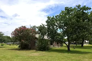 307 5th St St, Sutherland Springs, TX 78161 - Photo 5