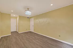 10075 Westpark Dr, Houston, TX 77042 - Photo 13