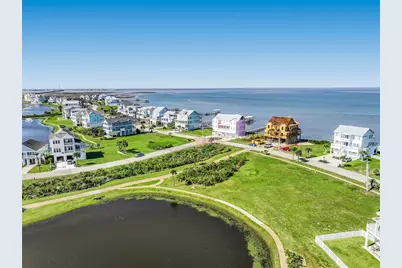 26627 Bay Water Drive, Galveston, TX 77554 - Photo 5