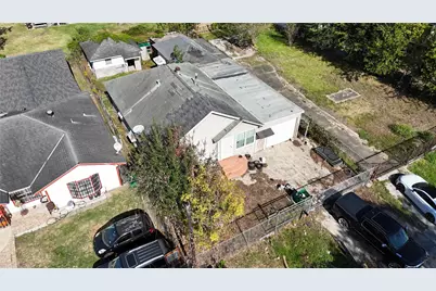 205 Caplin Street, Houston, TX 77022 - Photo 5