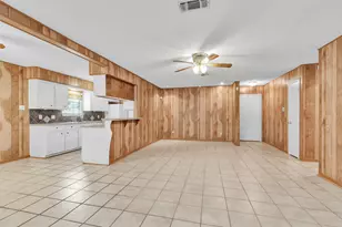 2202 Harlow Ln, Huntsville, TX 77320 - Photo 7