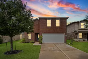 6627 Alum Rock Ln, Houston, TX 77048 - Photo 1