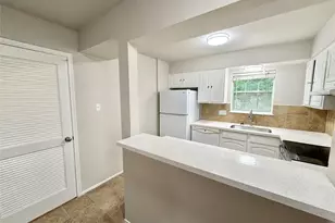 857 Wax Myrtle Ln, Houston, TX 77079 - Photo 15