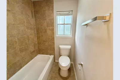 857 Wax Myrtle Lane, Houston, TX 77079 - Photo 9