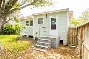 4528 Ave R 1/2, Galveston, TX 77551 - Photo 7