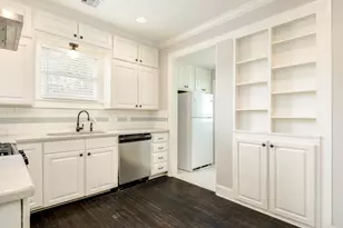 4528 Ave R 1/2, Galveston, TX 77551 - Photo 15