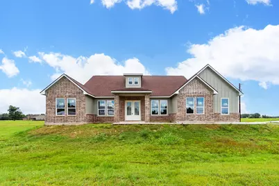 201 Shetland Court, Angleton, TX 77515 - Photo 1