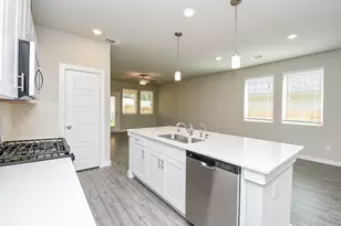 2022 W Darlington Oak Ct, Conroe, TX 77304 - Photo 13