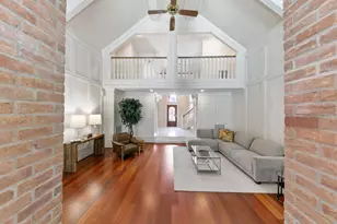 11818 Castle Ridge Dr, Houston, TX 77077 - Photo 9