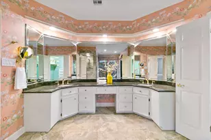 11818 Castle Ridge Dr, Houston, TX 77077 - Photo 17