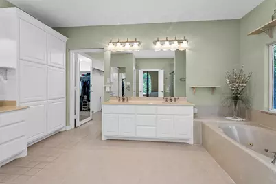 13250 Fm 830, Willis, TX 77318 - Photo 19