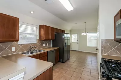 19235 Sandelford, Katy, TX 77449 - Photo 7