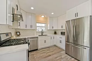 1914 Round Lake Dr, Houston, TX 77077 - Photo 11