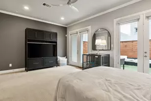 306 W Saulnier St, Houston, TX 77019 - Photo 9