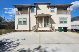 617 E 39th St, Houston, TX 77022 - Photo 1