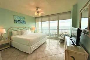 1401 E Beach Dr, Galveston, TX 77550 - Photo 3