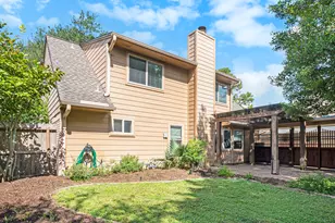 302 W Lochnell Dr, Houston, TX 77062 - Photo 27