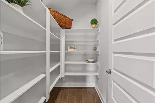 4207 W Bayou Maison Cir, Dickinson, TX 77539 - Photo 13