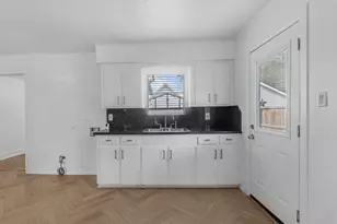 9011 Kerrwood Ln, Houston, TX 77080 - Photo 9