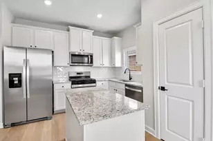 15671 Honey Cv Dr, Conroe, TX 77303 - Photo 11