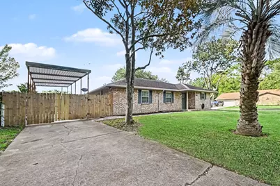 2010 Tanglebriar Lane, Dickinson, TX 77539 - Photo 1