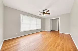 914 Martha St, Deer Park, TX 77536 - Photo 5