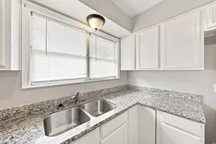 914 Martha St, Deer Park, TX 77536 - Photo 15