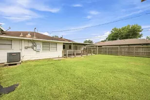 914 Martha St, Deer Park, TX 77536 - Photo 27