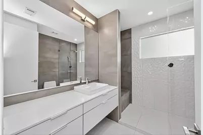 211 Stratford Street, Houston, TX 77006 - Photo 23