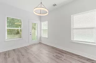 719 Cherokee Dr, Montgomery, TX 77316 - Photo 13