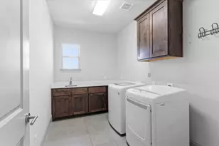 19 Gracenote Pl, Tomball, TX 77375 - Photo 39