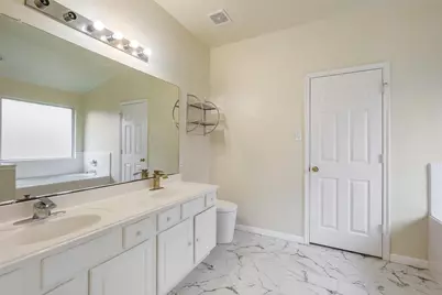 3018 Park Springs Lane, Sugar Land, TX 77479 - Photo 19