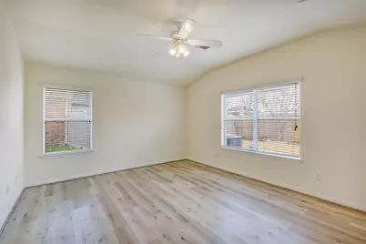 3018 Park Springs Lane, Sugar Land, TX 77479 - Photo 17