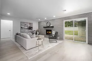 1703 Droxford Dr, Houston, TX 77008 - Photo 29