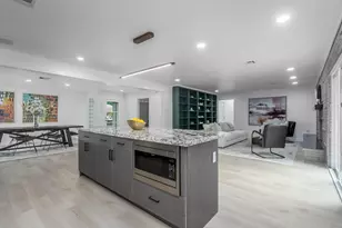 1703 Droxford Dr, Houston, TX 77008 - Photo 13